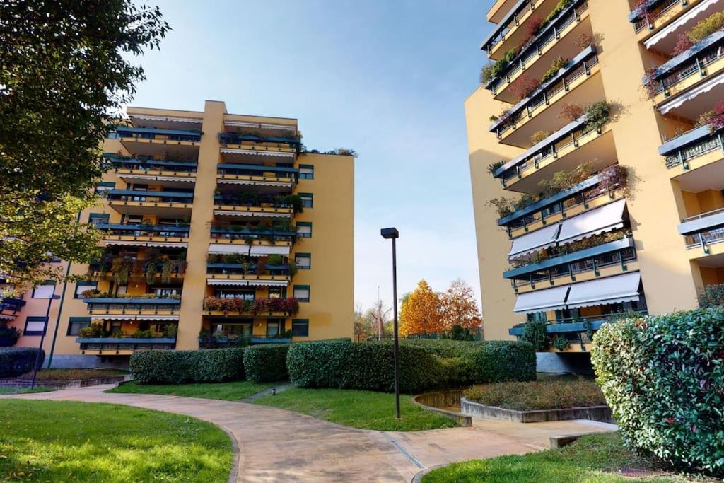 Apartment+Garage Near Novegro Exhibition/Linate Сеґрате Екстер'єр фото